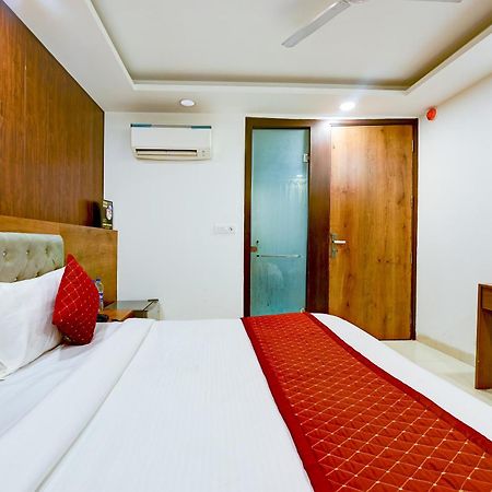 Hotel Grand Qubic Near Delhi Airport Νέο Δελχί Εξωτερικό φωτογραφία