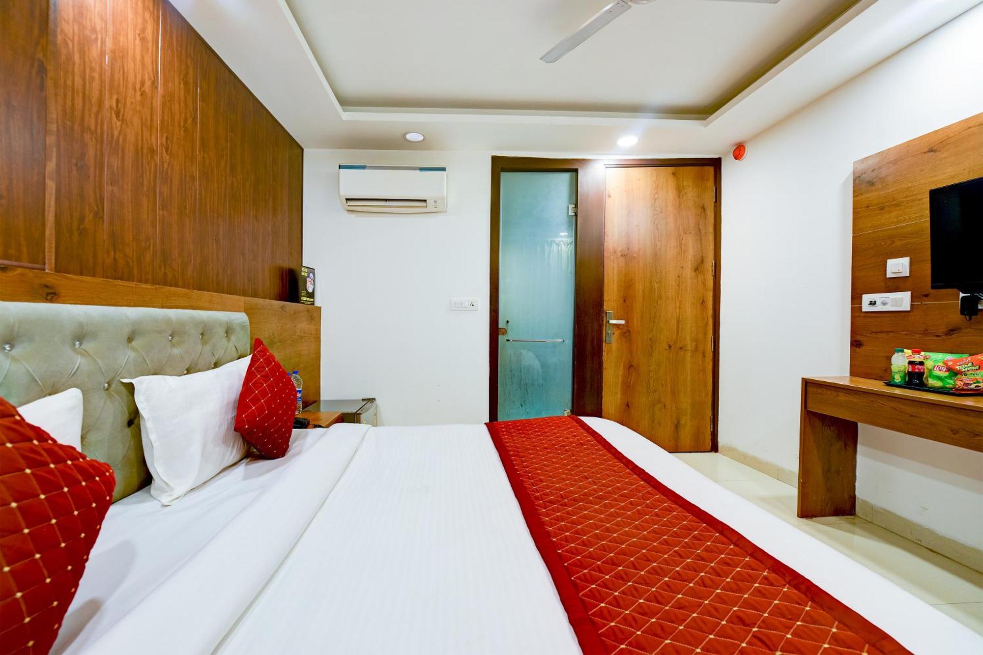 Hotel Grand Qubic Near Delhi Airport Νέο Δελχί Εξωτερικό φωτογραφία