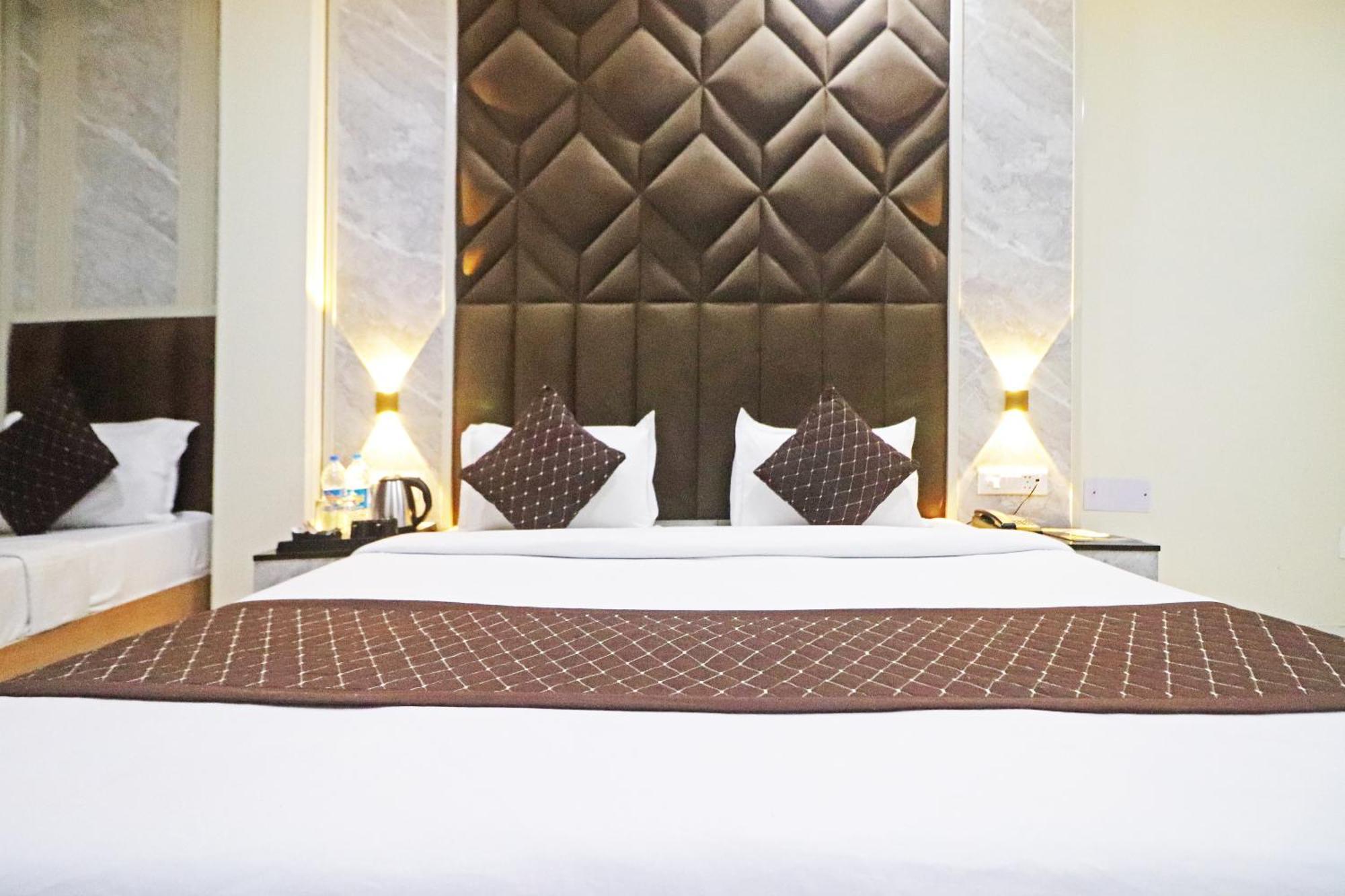 Hotel Grand Qubic Near Delhi Airport Νέο Δελχί Εξωτερικό φωτογραφία